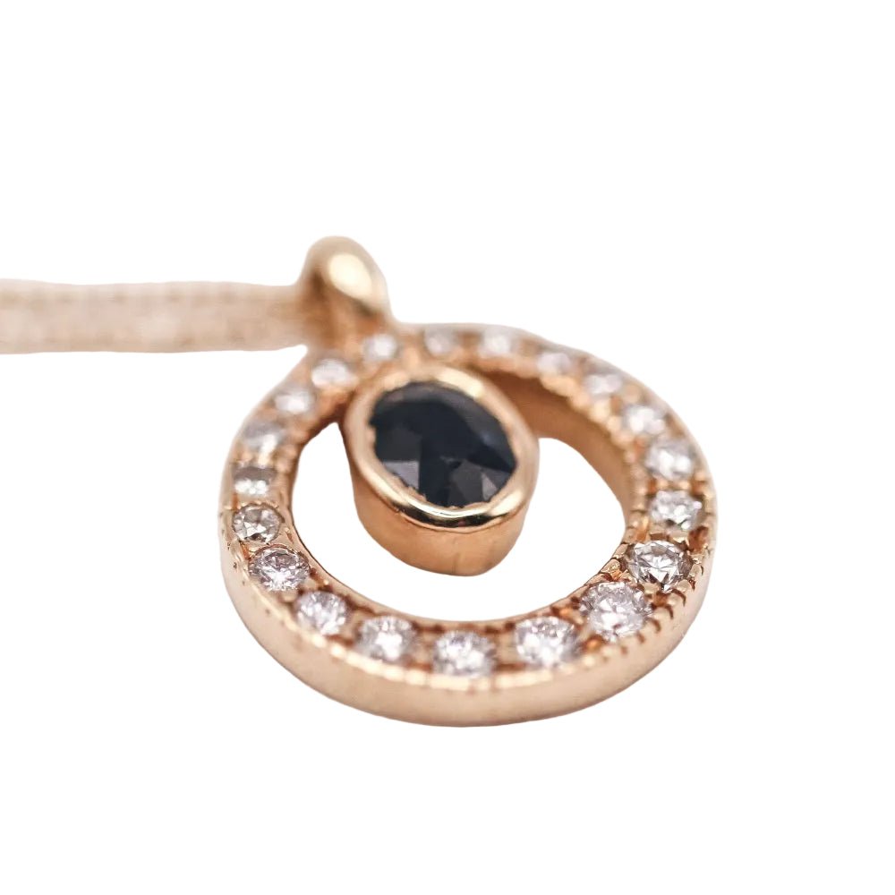 Collier Pendentif en or bleu, saphir et diamants - Castafiore