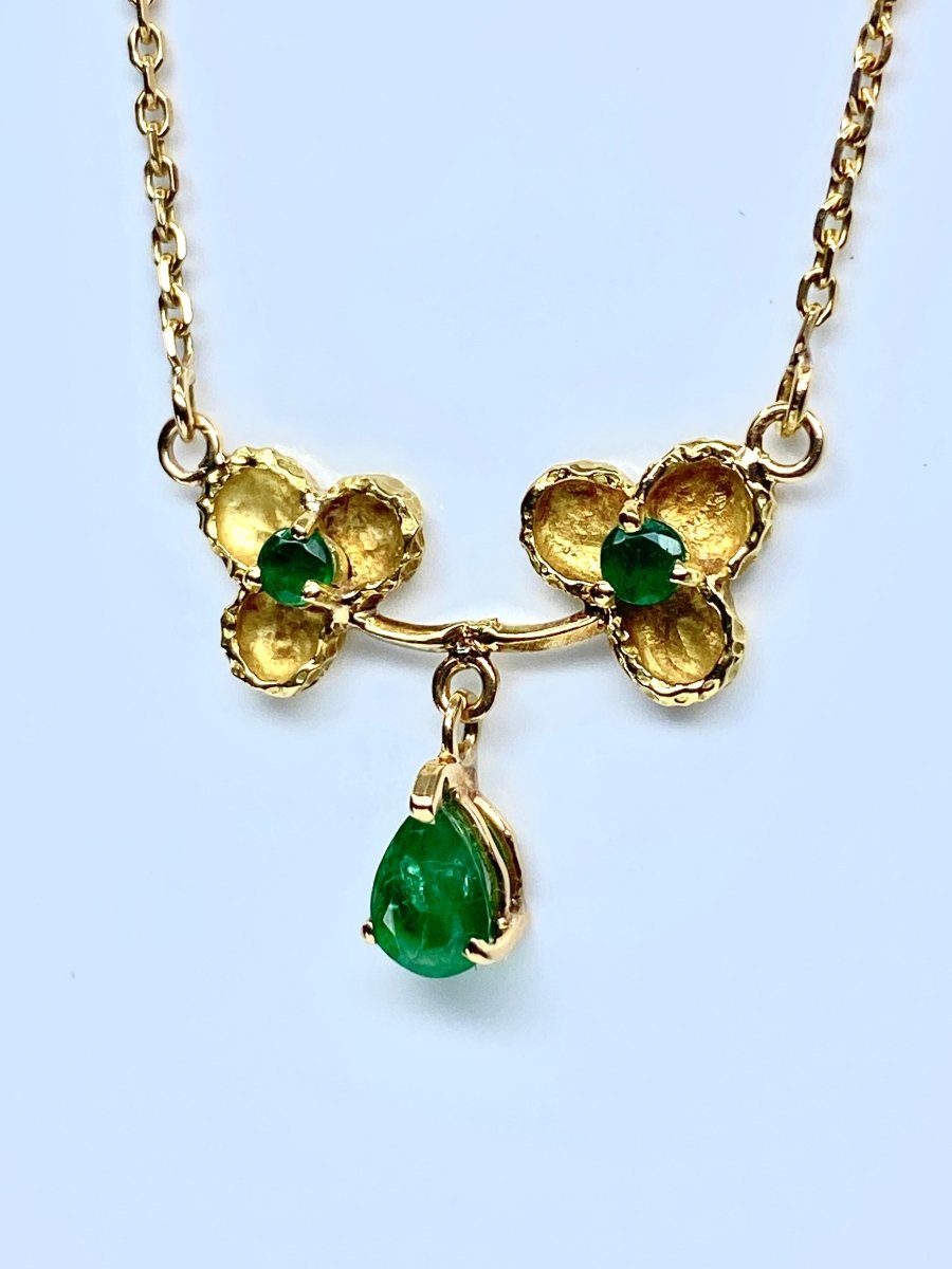Collier pendentif en or jaune 18 carats et émeraudes - Castafiore