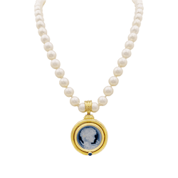 Collier Pendentif en or jaune, camée, onyx, perles et saphir - Castafiore