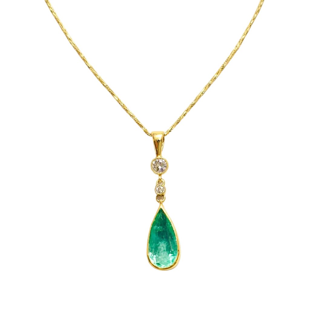 Collier Pendentif en or jaune, émeraude et diamants - Castafiore