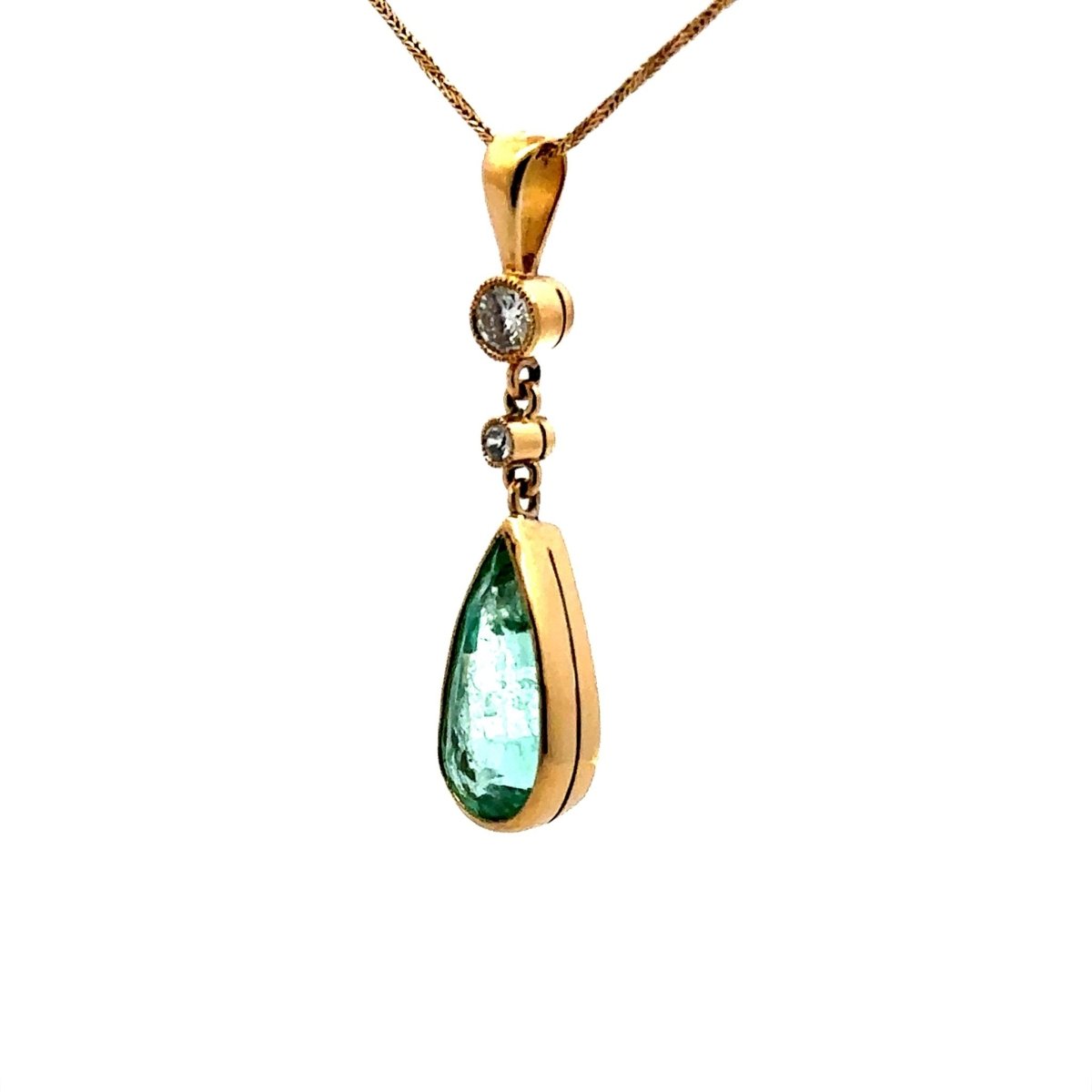 Collier Pendentif en or jaune, émeraude et diamants - Castafiore