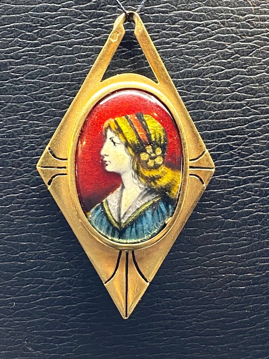 Collier Pendentif en or jaune et émail - Castafiore