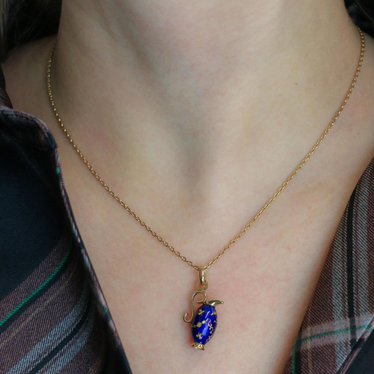 Collier Pendentif en or jaune et émail - Castafiore