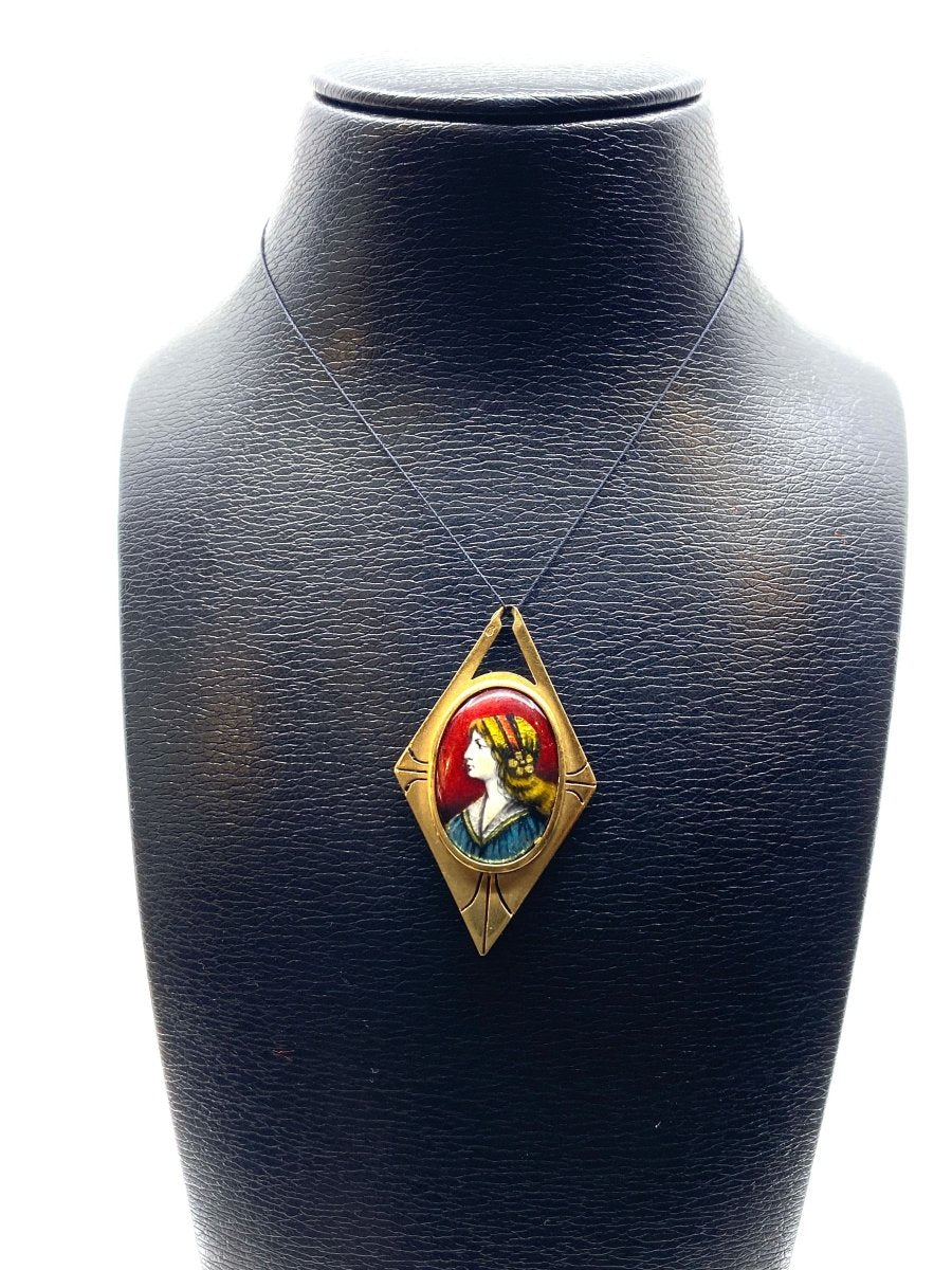 Collier Pendentif en or jaune et émail - Castafiore