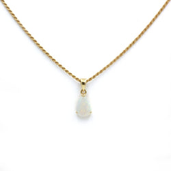 Collier pendentif en or jaune et opale - Castafiore