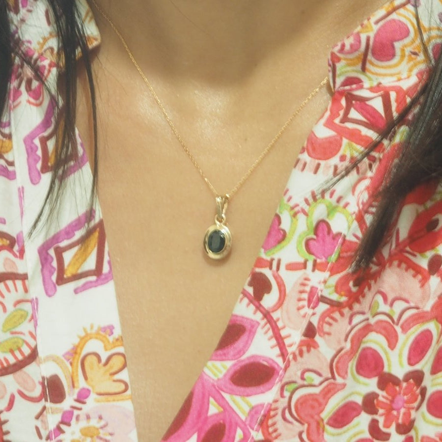 Collier pendentif en or rose et saphir - Castafiore