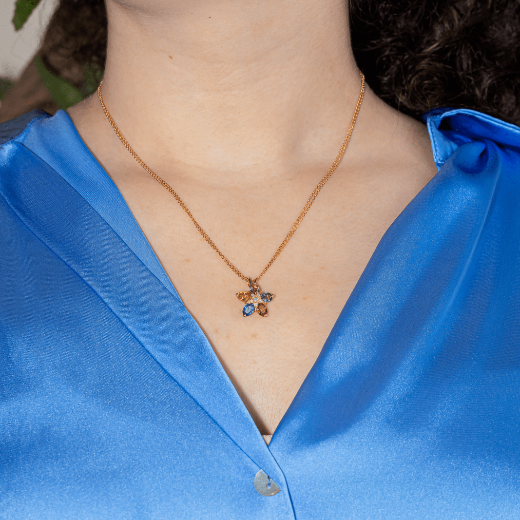 Collier Pendentif en or rose, saphirs, rubis et diamants - Castafiore