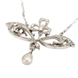 Collier Pendentif en platine et diamants - Castafiore
