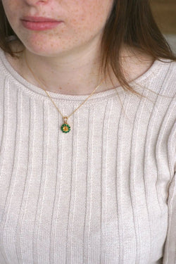 Collier Pendentif Marguerite Saphir Jaune et Emeraudes - Castafiore