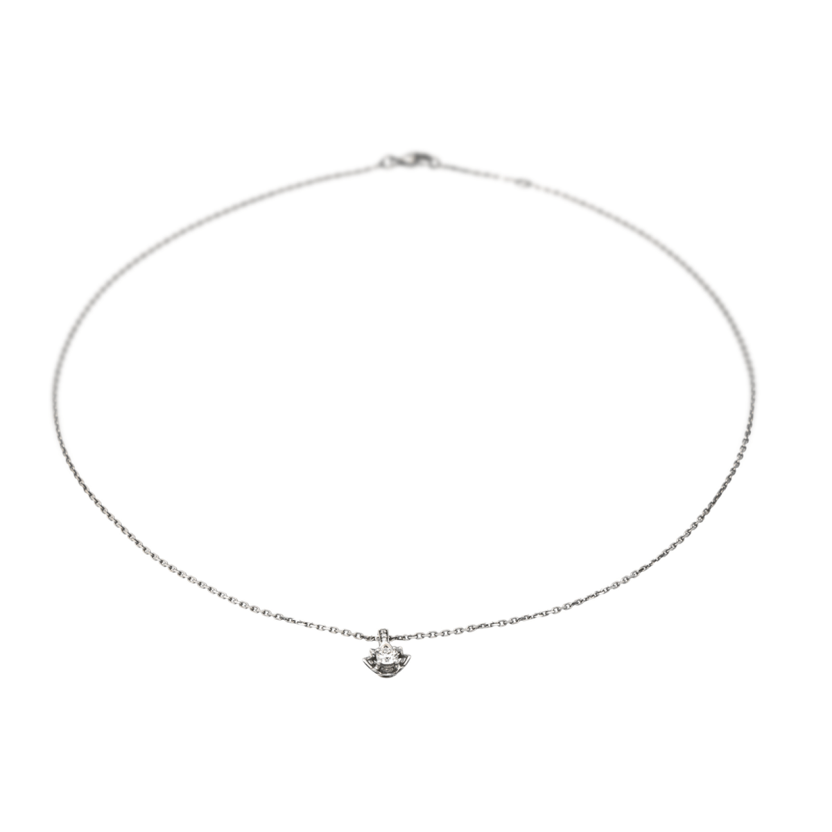 Collier Pendentif MAUBOUSSIN "Ma Reine d'Amour N°2" en or blanc et diamants - Castafiore