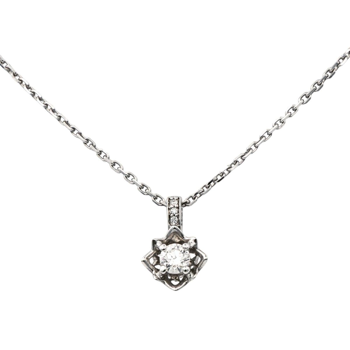 Collier Pendentif MAUBOUSSIN "Ma Reine d'Amour N°2" en or blanc et diamants - Castafiore