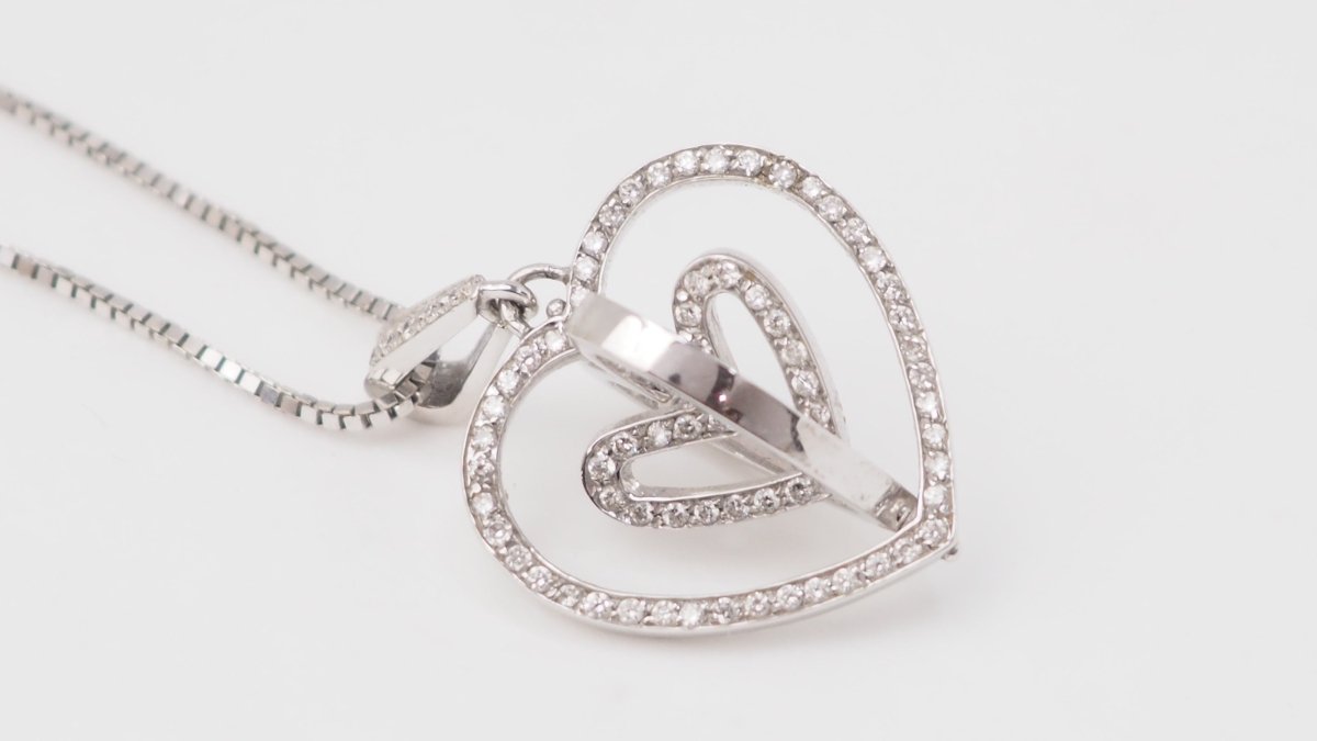 Collier pendentif multi Coeurs en or blanc et diamants - Castafiore