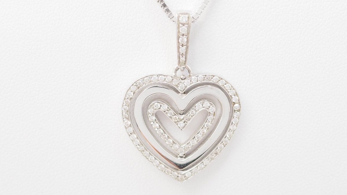 Collier pendentif multi Coeurs en or blanc et diamants - Castafiore