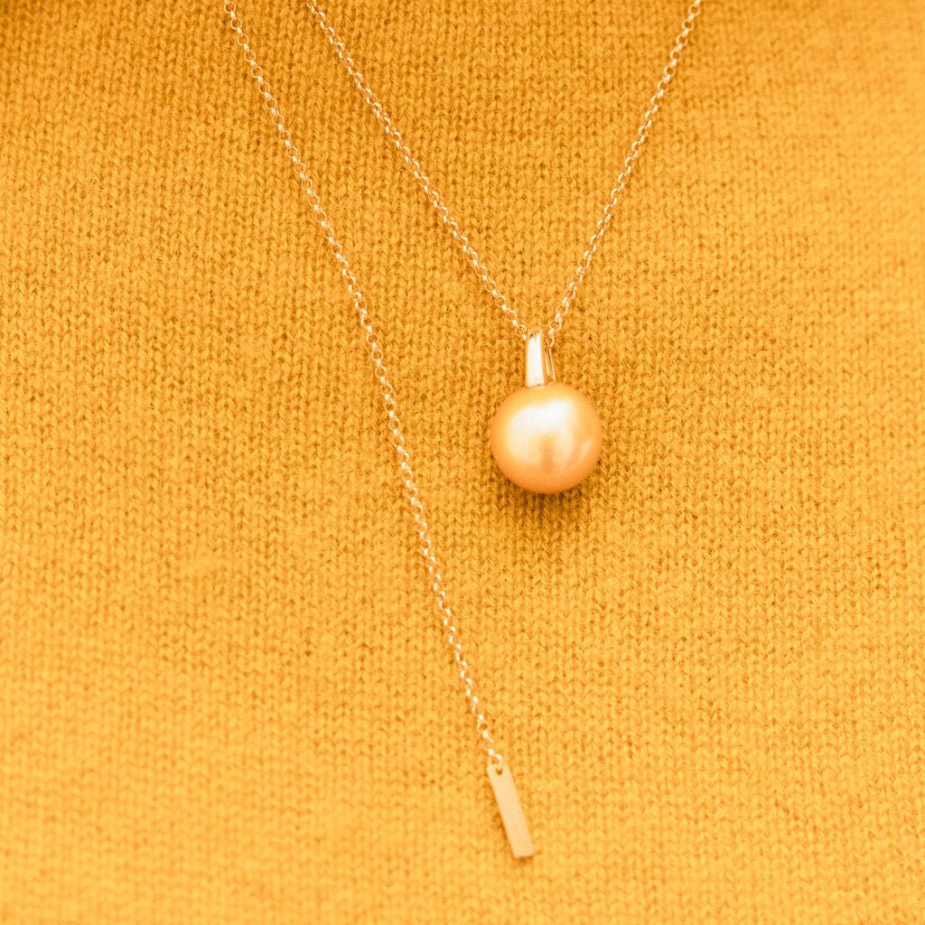 Collier Pendentif TASAKI en or jaune et perle - Castafiore