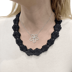 Necklace Van Cleef & Arpels, "Flowerlace", white gold, diamonds.