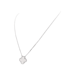 Collier Pendentif VAN CLEEF & ARPELS "Alhambra" en or blanc et nacre - Castafiore