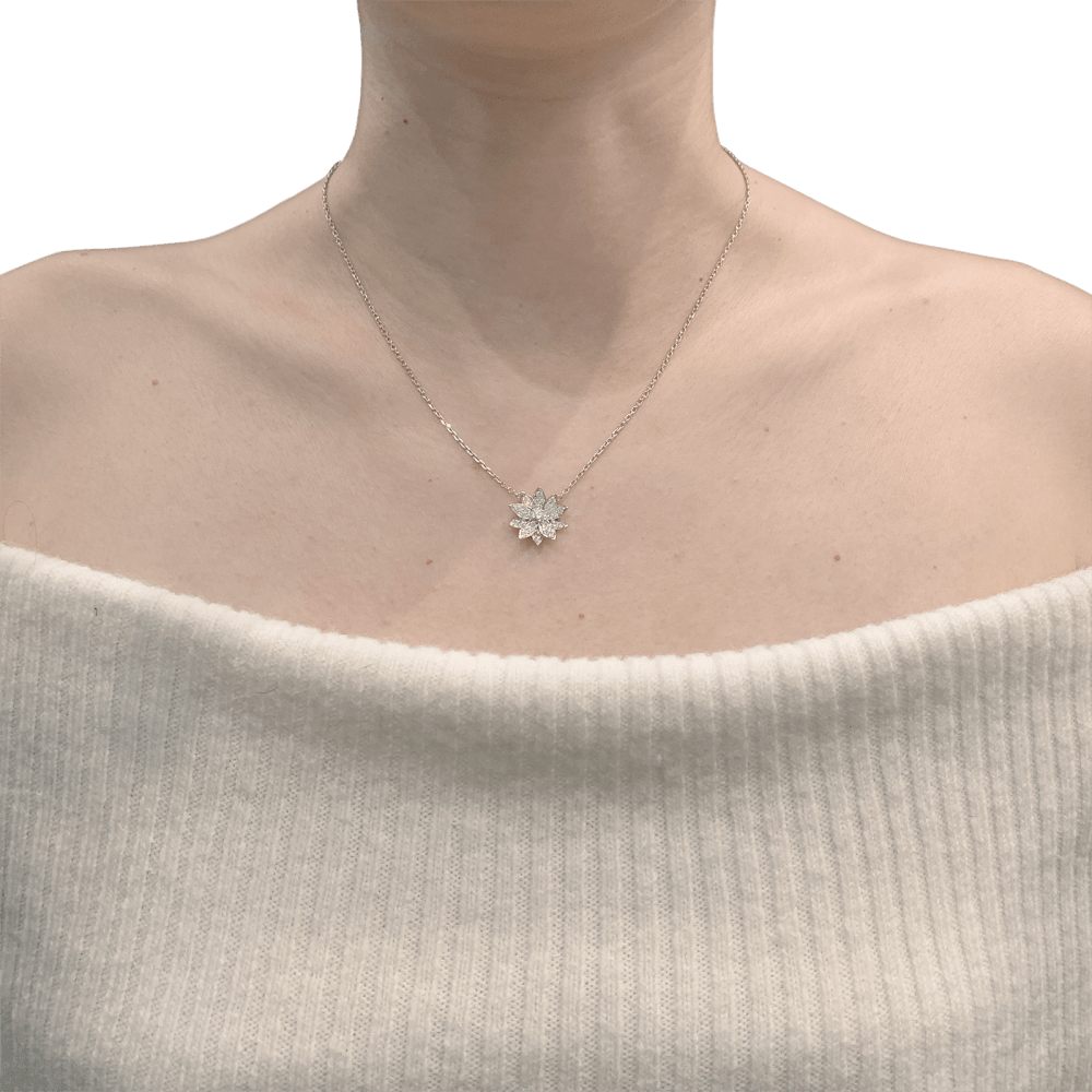 Collier Pendentif VAN CLEEF & ARPELS. "Lotus" en or blanc et diamants - Castafiore