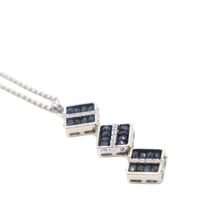 Collier Pendentif ZANCAN en or blanc et saphirs - Castafiore