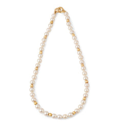 Collier perles Akoya et boule d'or fermoir menottes de la maison Dinh Van - Castafiore