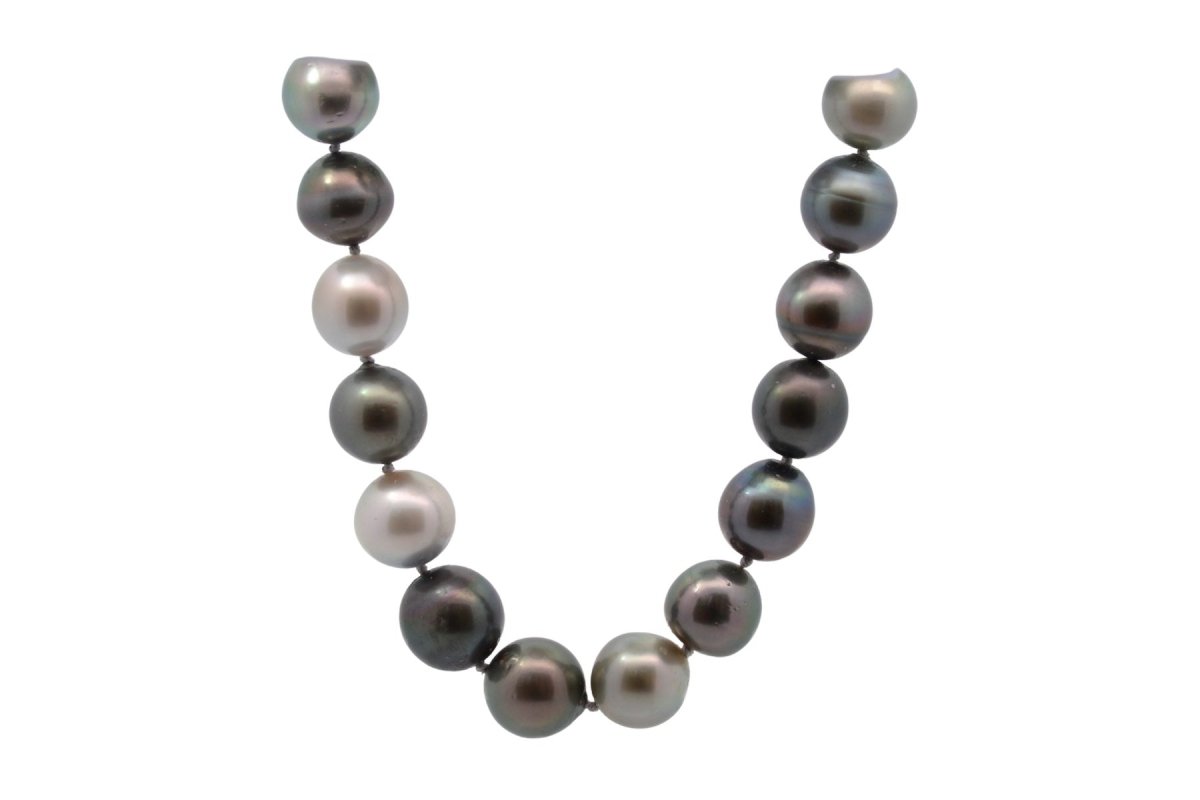 Necklace Tahitian cultured pearls