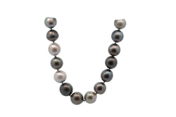 Necklace Tahitian cultured pearls