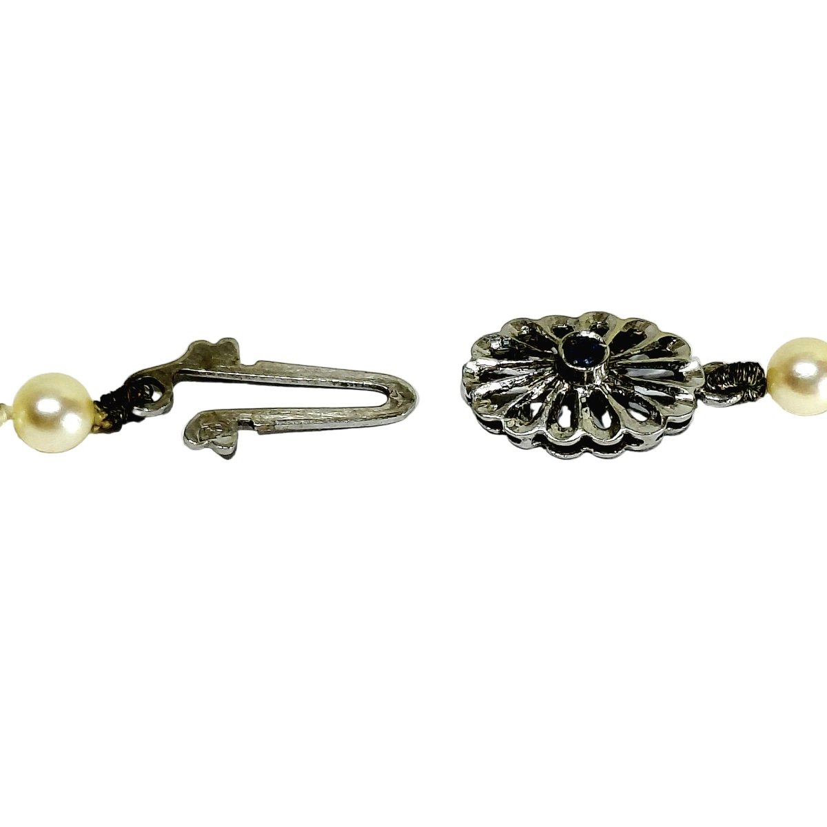 Collier Perles en or blanc et saphir - Castafiore