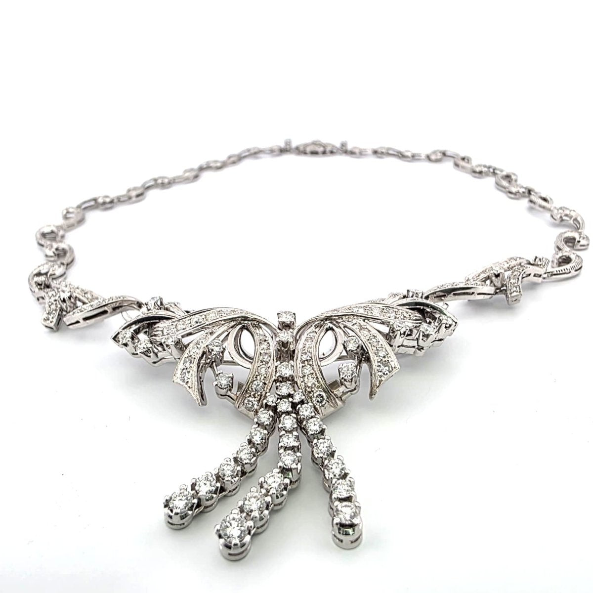 Collier Plastron en or blanc et diamants - Castafiore