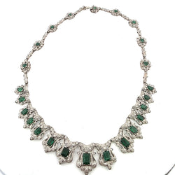 Collier Plastron en platine, émeraudes et diamants - Castafiore