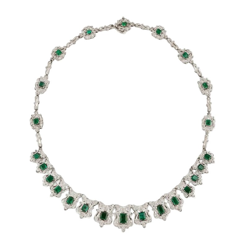 Collier Plastron en platine, émeraudes et diamants - Castafiore