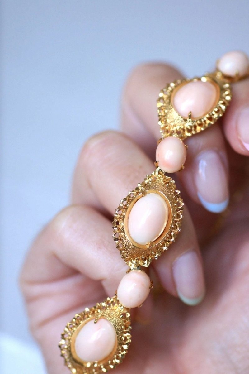 Collier ras de cou corail peau d'ange - Castafiore