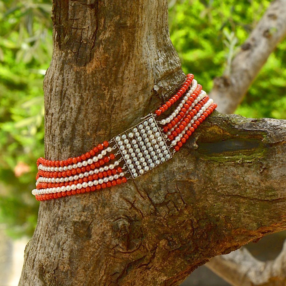 Collier ras de cou, en or blanc, corail et perles - Castafiore