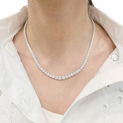 Collier rivière diamants en or blanc. - Castafiore