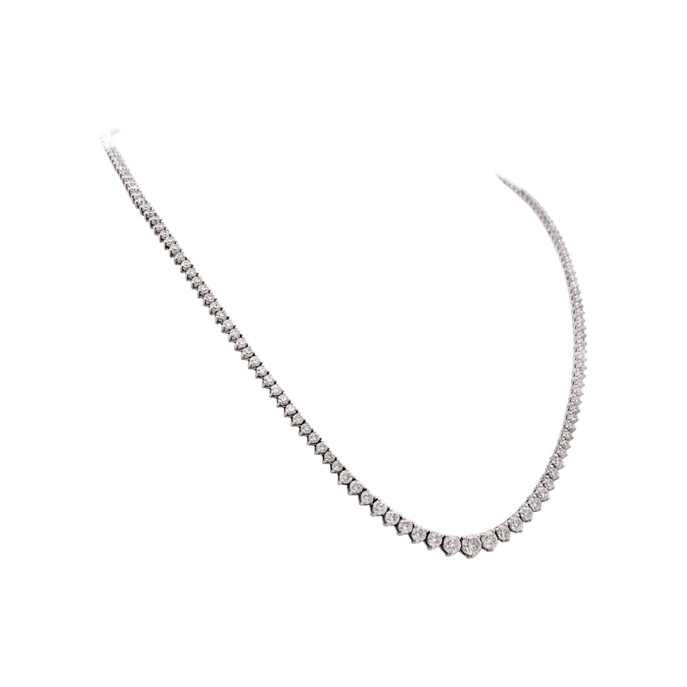 Necklace river in white gold and diamonds.