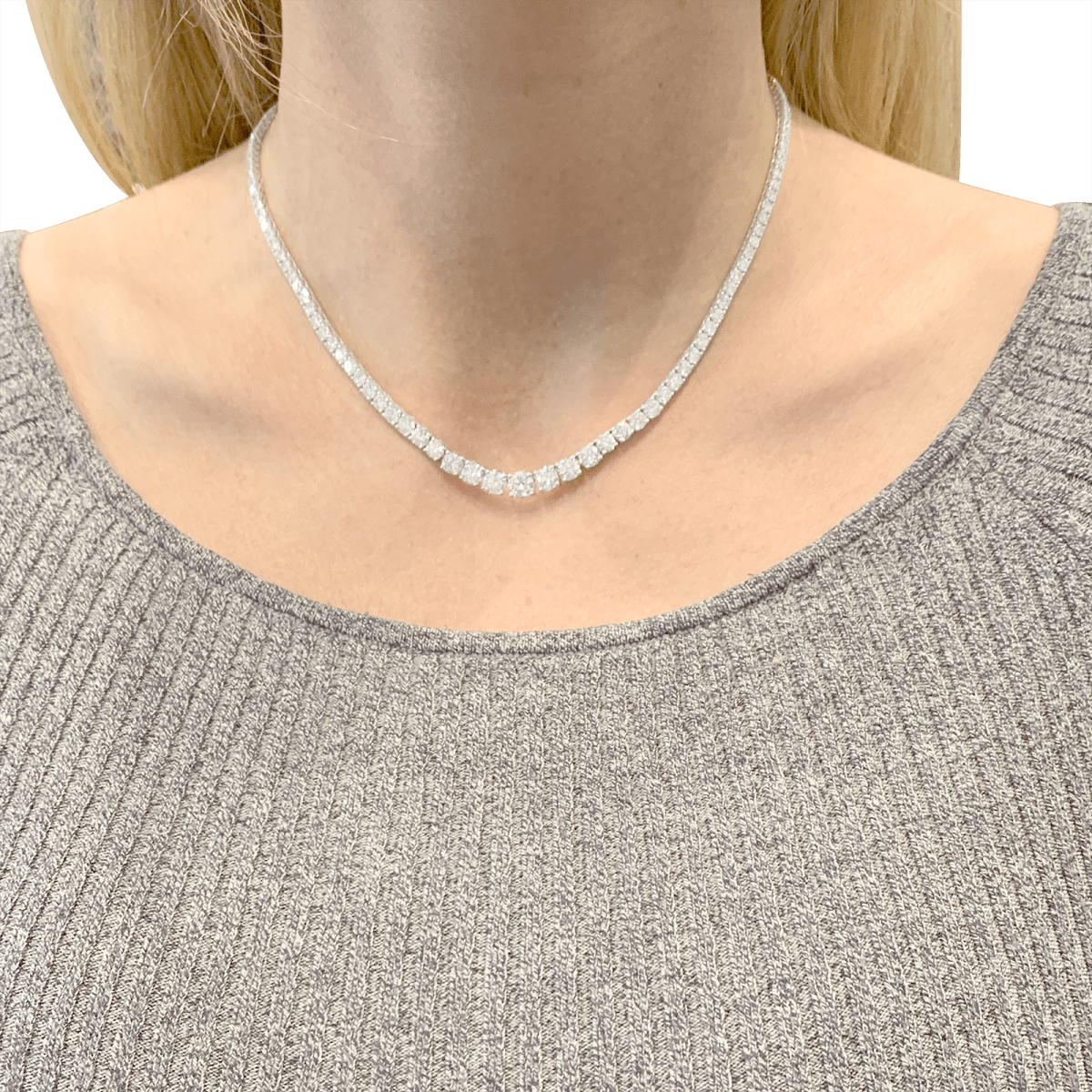 Collier rivière or blanc et diamants. - Castafiore