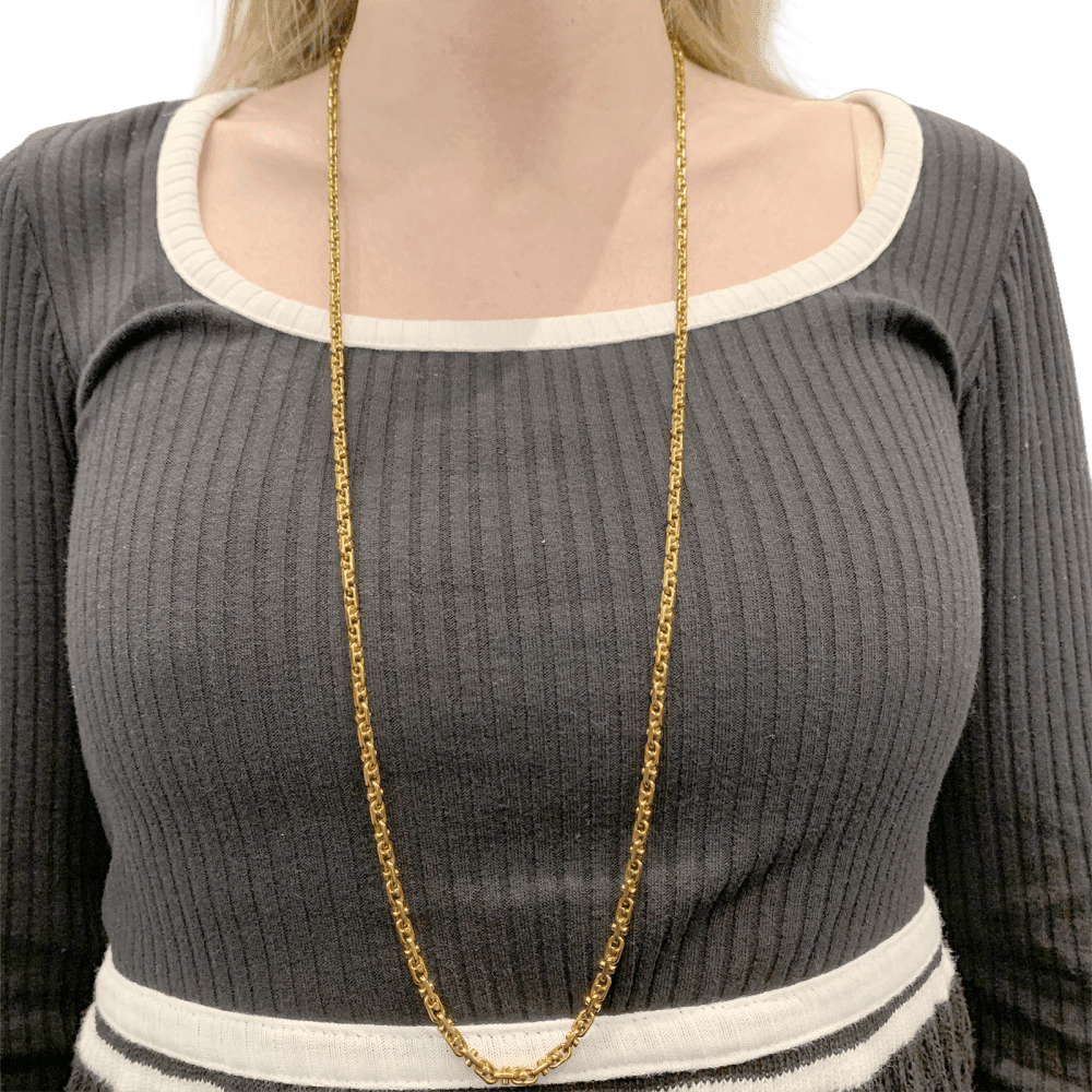 Chaumet long necklace, yellow gold.