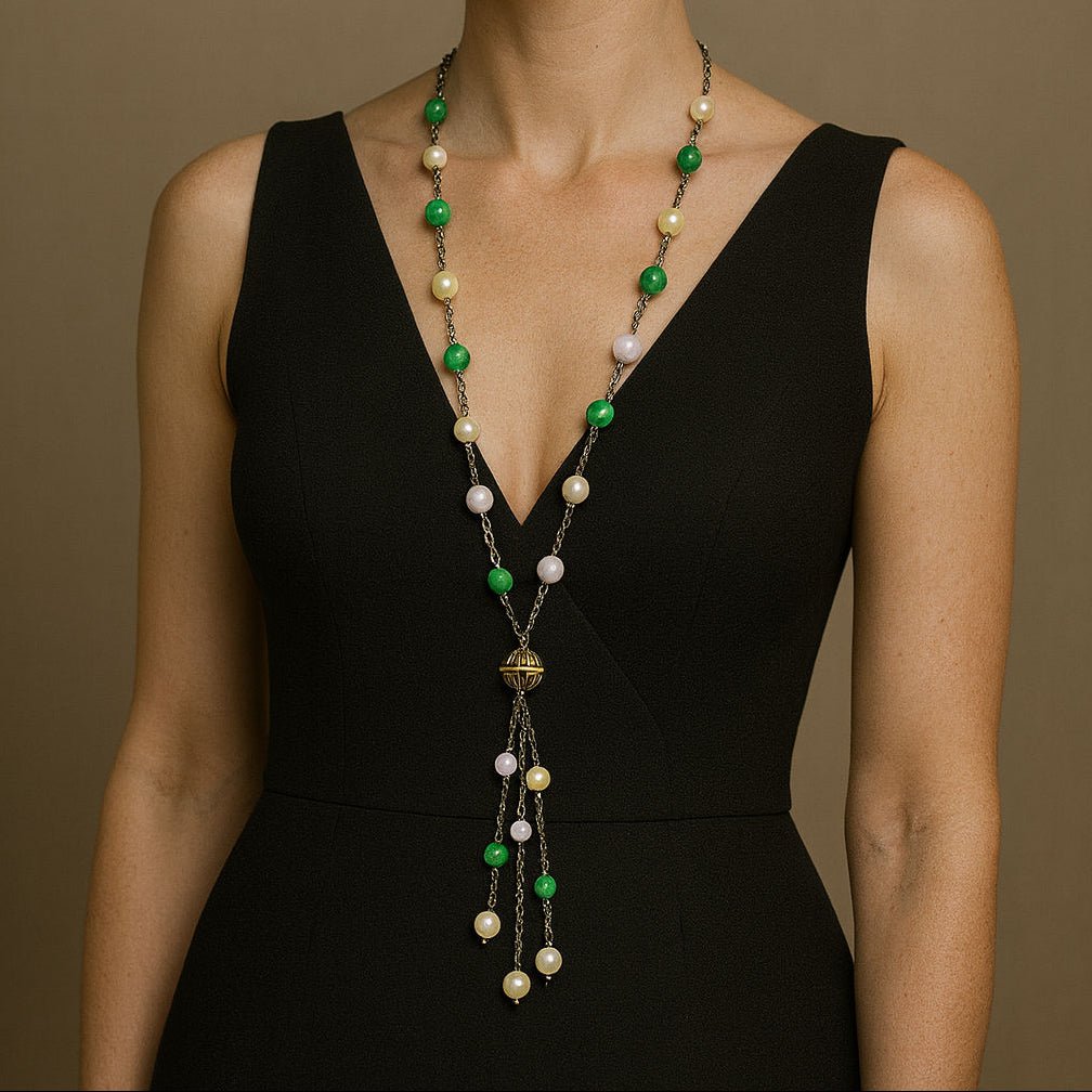 Collier Sautoir en or blanc, perles et jades - Castafiore