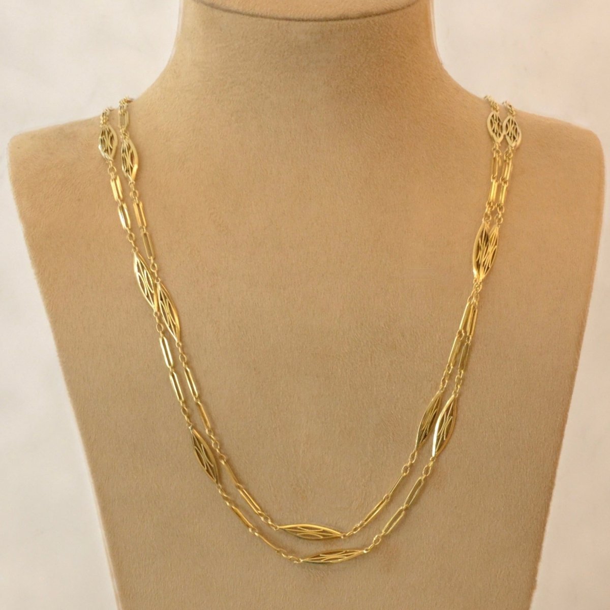 Collier Sautoir en or jaune - Castafiore