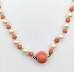 Collier Sautoir en perles de culture et de corail - Castafiore
