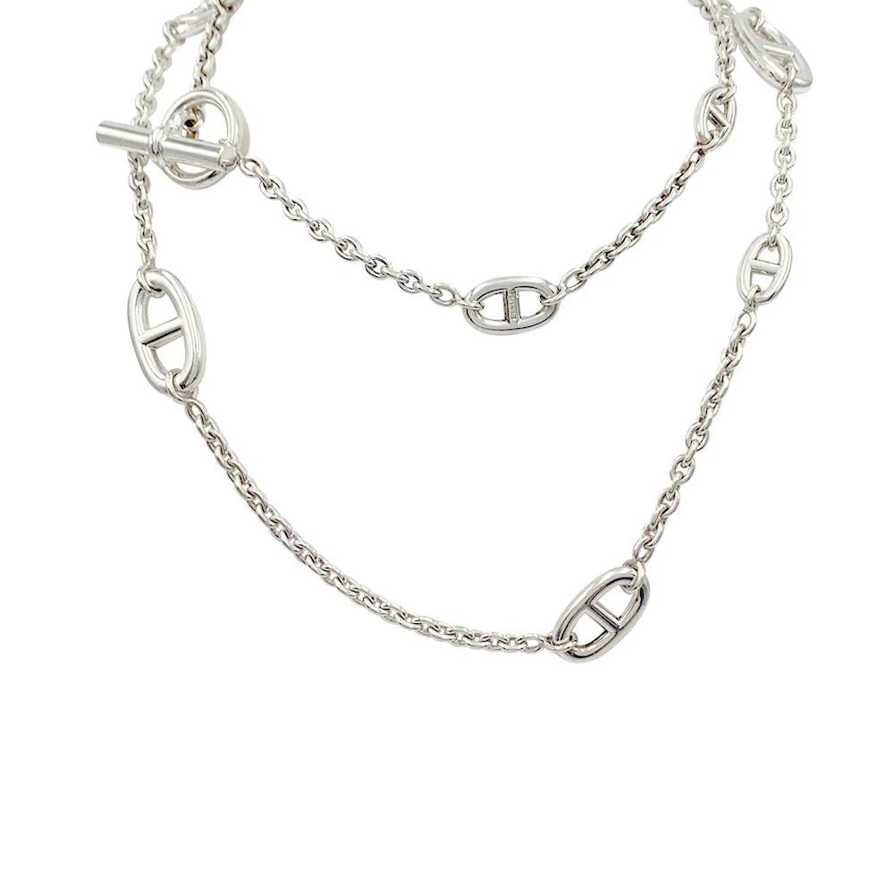 Sautoir et boucles d'oreilles, perles d'imitation, fantaisie - La Boîte Sautoir et boucles d'oreilles, perles d'imitation, fantaisie - La Boîte