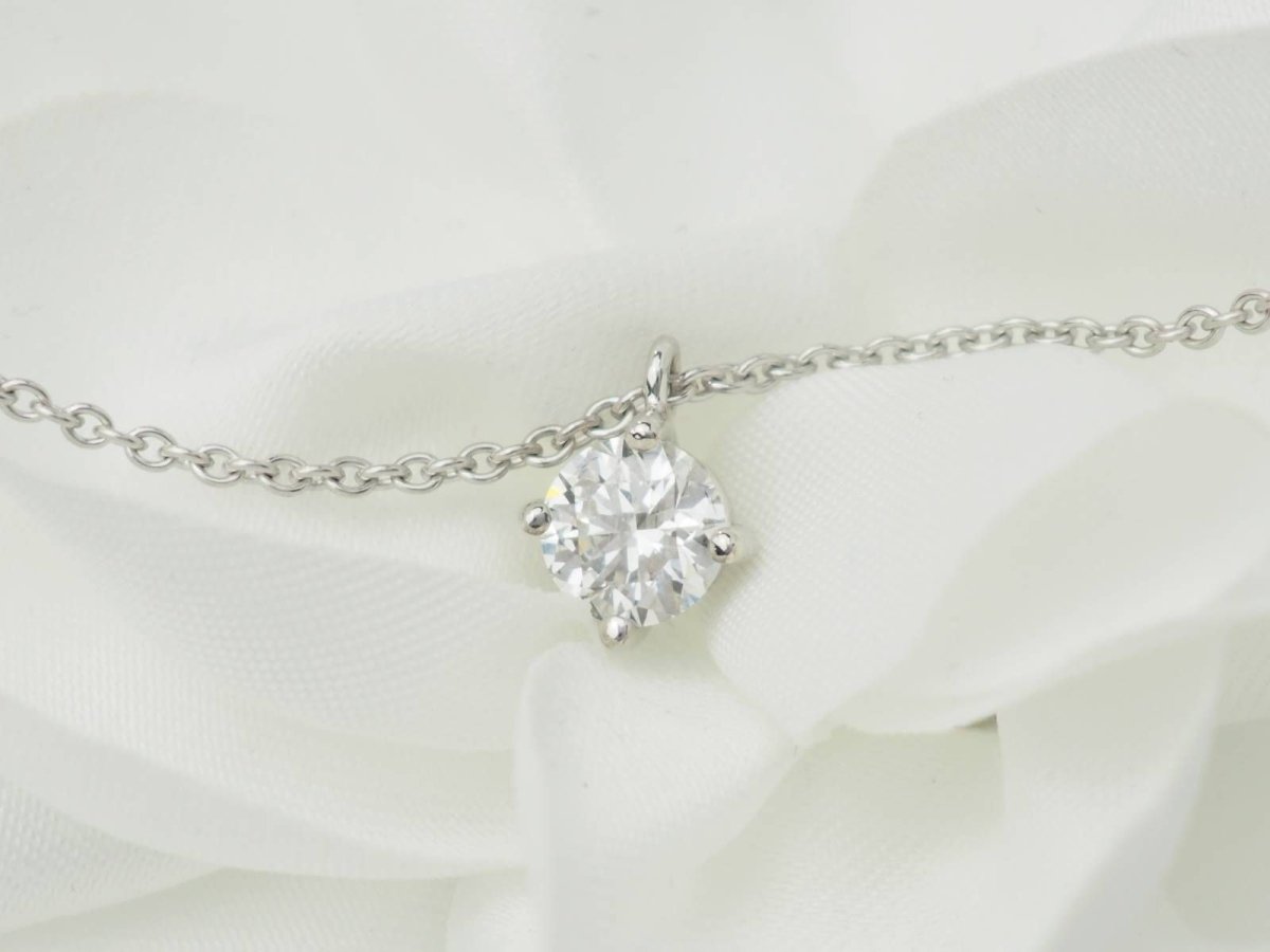 Collier solitaire en or blanc et diamant 0.70ct - Castafiore