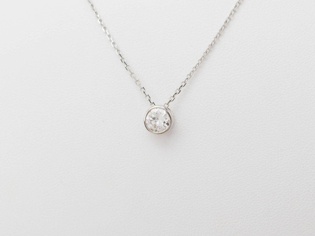 Collier solitaire en or blanc et diamant 0.77ct - Castafiore