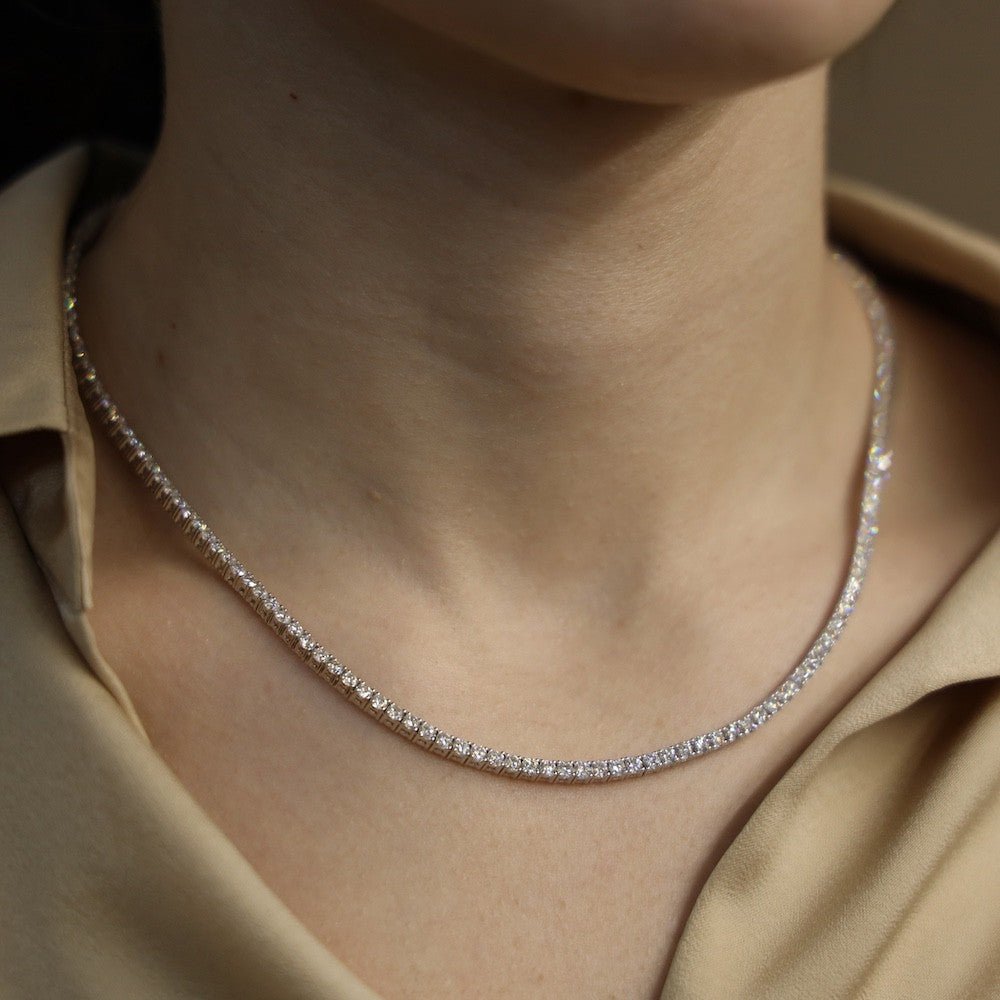 Collier Tennis en or gris 18 Cts avec 10,03 Cts de diamants brillants G - VS. 43 cm - Castafiore