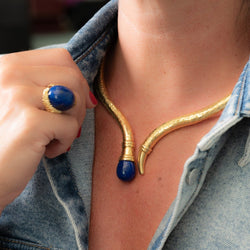Collier Torque LALAOUNIS en or jaune et lapis lazuli - Castafiore