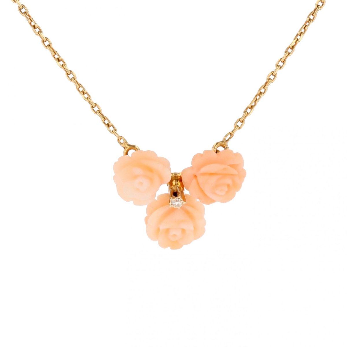 Necklace trio of angel-skin coral roses and diamond yellow gold