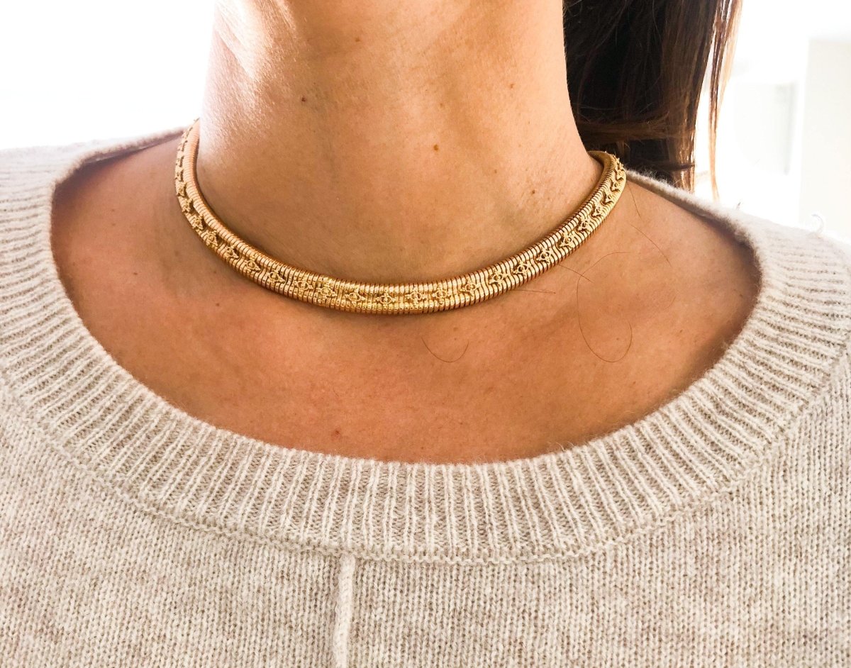 Collier Tubogas des années 1950 en or jaune orné de motifs sur toute la maille - Castafiore