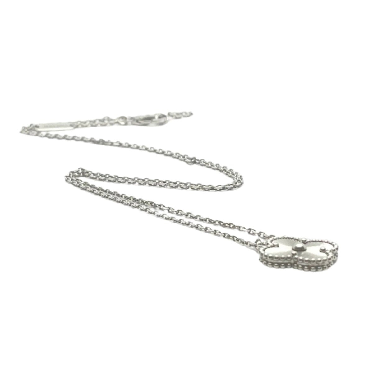 Collier VAN CLEEF & ARPELS Vintage Alhambra en or blanc