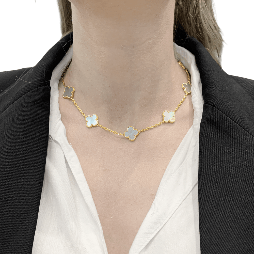 Necklace Van Cleef & Arpels, "Vintage Alhambra", yellow gold and mother-of-pearl.