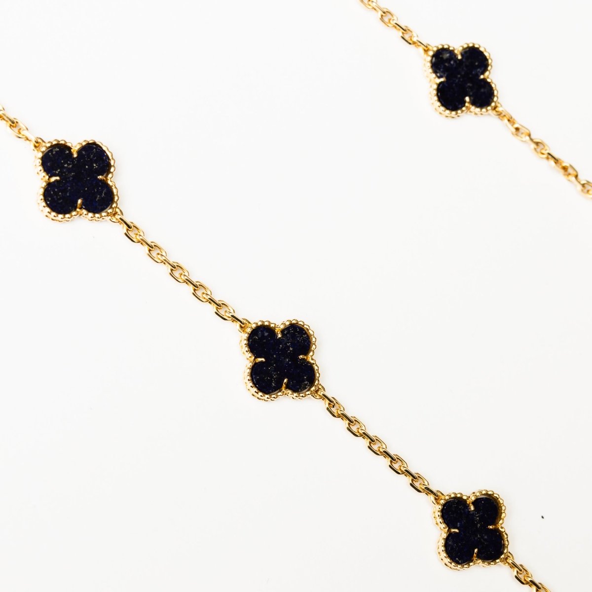 Collier VCA Alhambra en or jaune et lapis - lazuli - Castafiore