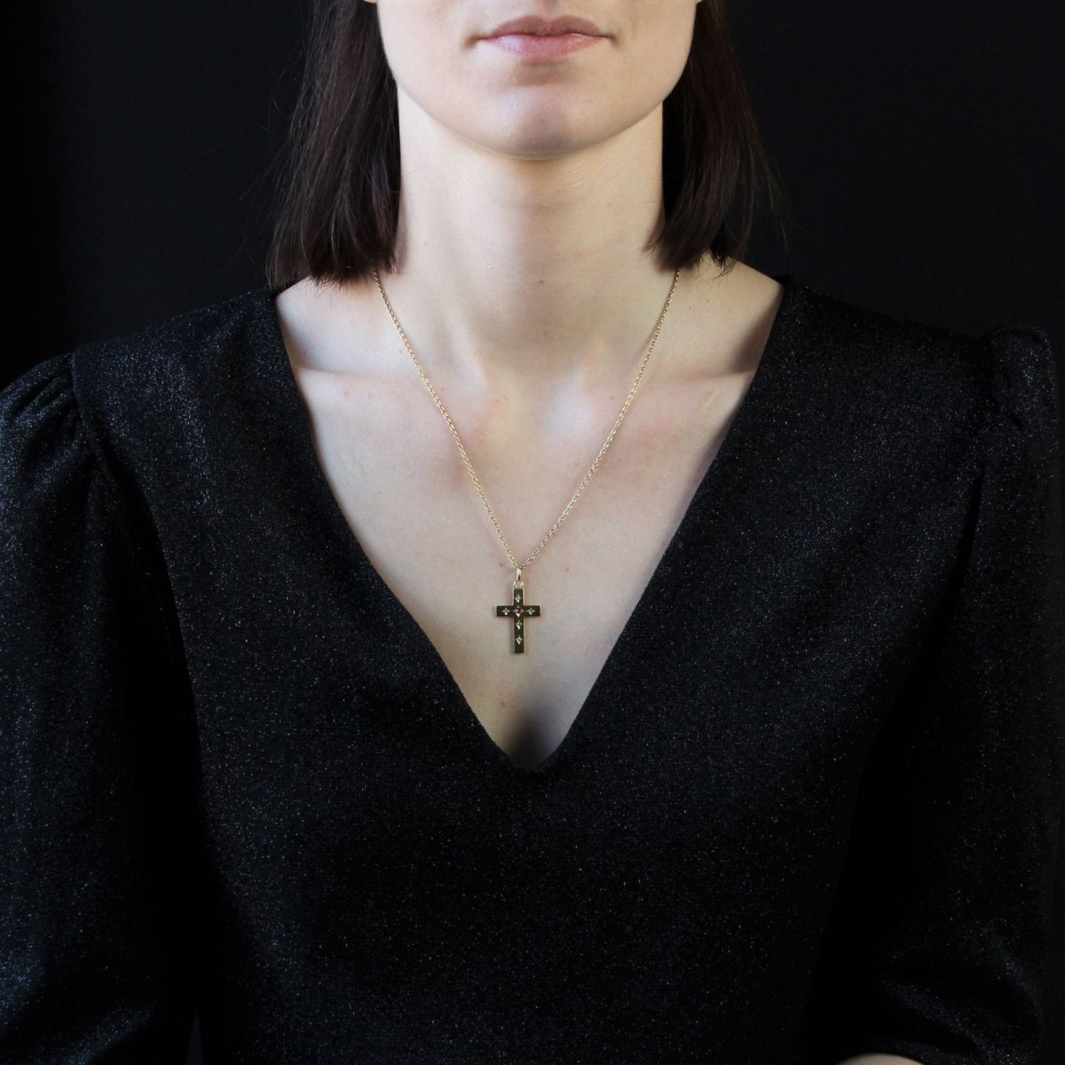 Croix ANCIENNE Diamants et rubis en or jaune - Castafiore