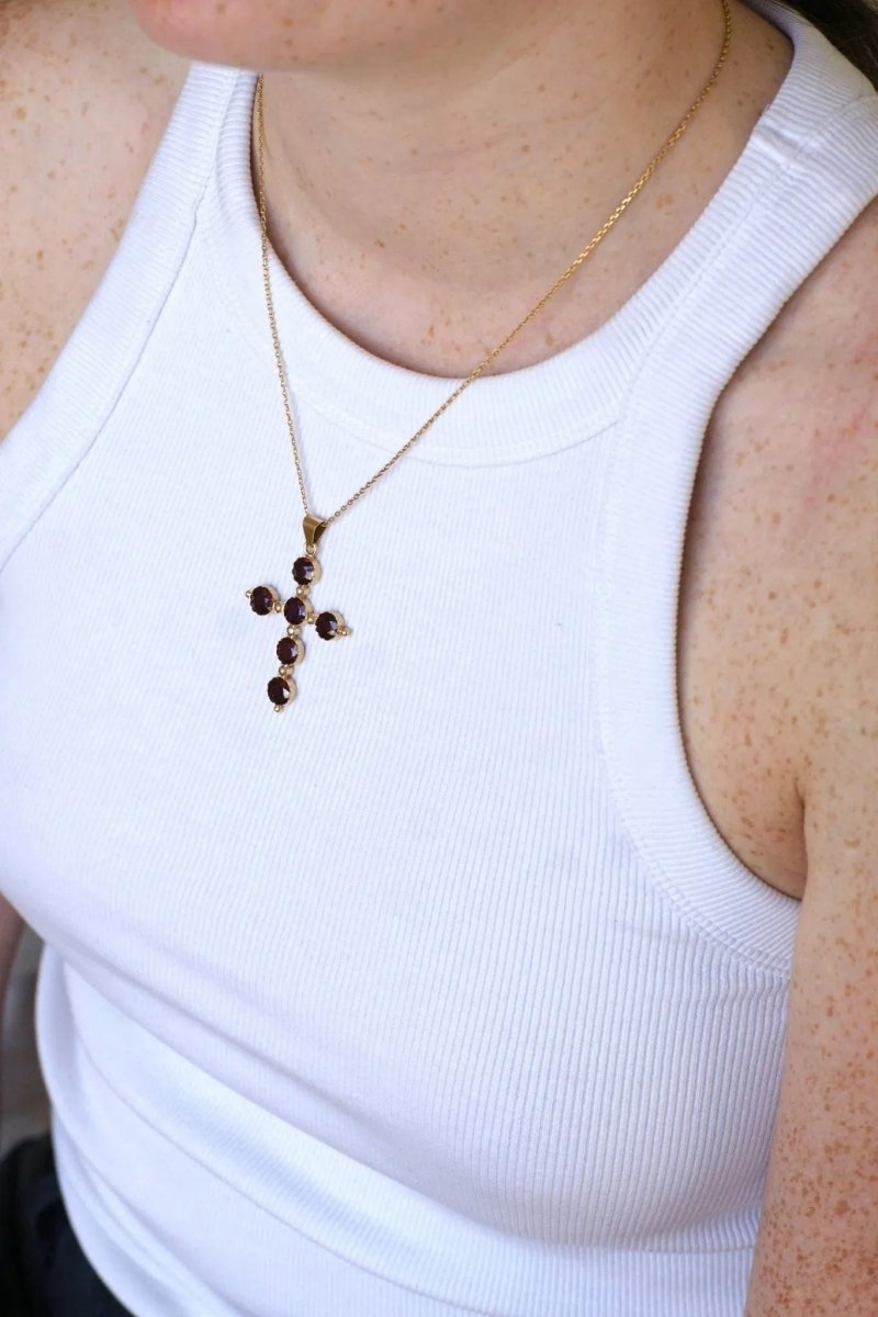 Croix Ancienne Grenats et Perles sur Or jaune - Castafiore